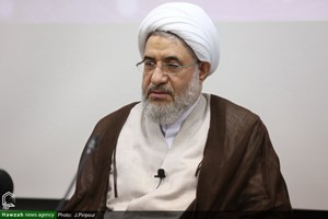 آیت الله مصباح یزدی پدر علوم انسانی اسلامی است