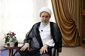 حضرتآیتالله حائری از ابتدا تبعیت از ولیفقیه را واجب شرعی میدانستند