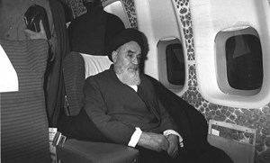 این است انقلاب ملی: رهبری که طاغوت شرق و غرب را شکست داد